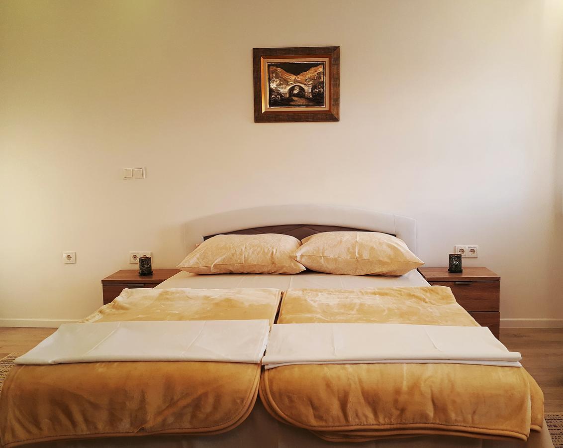 Frida Apartment *