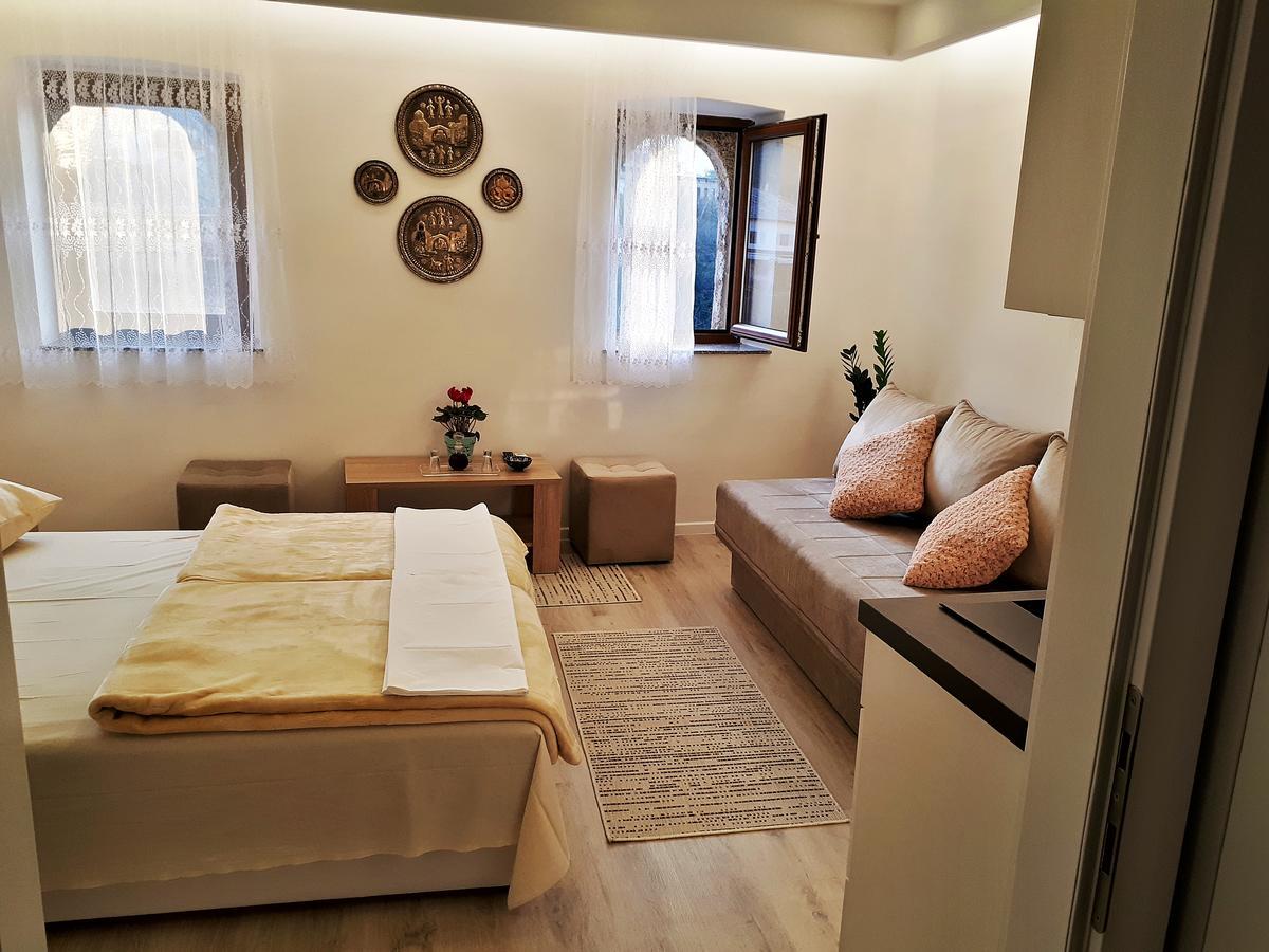 Apartment Frida *